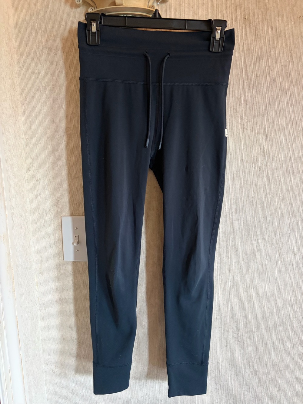 Vuori Kids Navy Black Pull-On Leggings with Drawstring